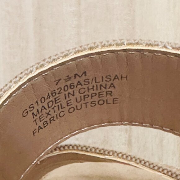 Altar'd State 7.5 Lisah Taupe Slip On Block Heels Altard State - Picture 5 of 6